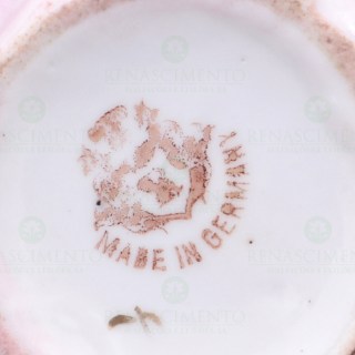 1050.0121_2.jpg
